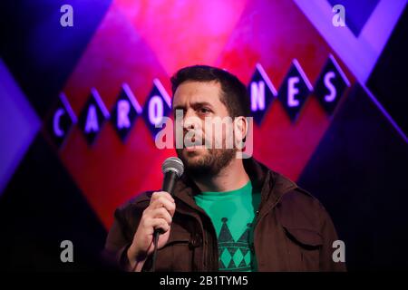 New York, NEW YORK, ESTADOS UNIDOS. 26th Feb, 2020. Brazilian comedian Mauricio Meirelles during stand-up comedy show at Carolines on Broadway in New York City Credit: Vanessa Carvalho/ZUMA Wire/Alamy Live News Stock Photo