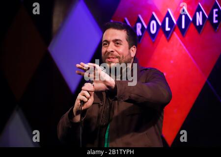 New York, NEW YORK, ESTADOS UNIDOS. 26th Feb, 2020. Brazilian comedian Mauricio Meirelles during stand-up comedy show at Carolines on Broadway in New York City Credit: Vanessa Carvalho/ZUMA Wire/Alamy Live News Stock Photo