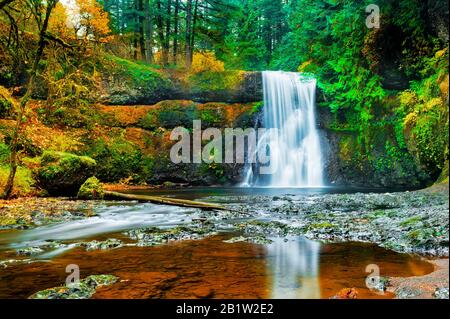 Upper North Falls in Silver Falls State Park near Silverton, Oregon.  Height at 65 feet. Stock Photo