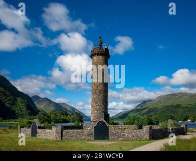 Glenfinnan Monument erected in 1815, to commemorate the Jacobite clansmen who fought and died in the cause of Prince Charles Edward Stuart. Loch Shiel Stock Photo