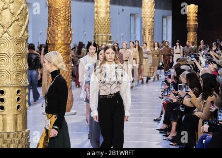 Paris, France. 27th Feb, 2020. Models present creations of Chloe's Fall/Winter 2020-2021 Ready-to-Wear collections during Paris Women's Fashion Week in Paris, France, Feb. 27, 2020. Credit: Piero Biasion/Xinhua/Alamy Live News Stock Photo