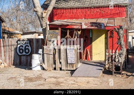 Boston's Yard, Seligman, Arizona, USA. It along with the former sheriff's house next door are the oldest houses in Seligman. Stock Photo