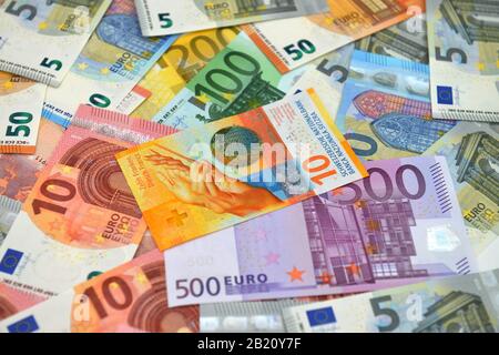 10 Schweizer Franken Euroscheine Stock Photo Alamy