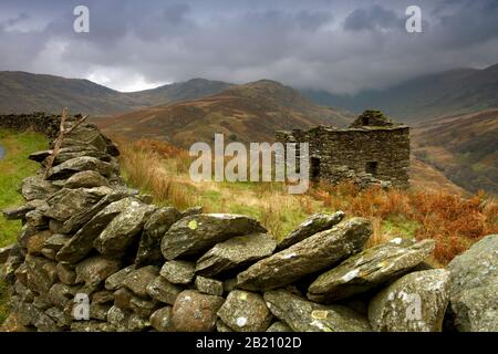 A dry stone wall on the Kirkstone Pass in the Lake District Stock Photo