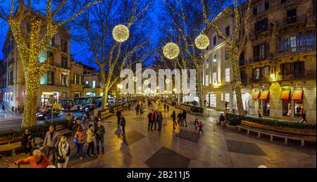 La Rambla, Paseo Born, with Christmas lights, Palma de Mallotca, Majorca, Balearic Islands, Spain Stock Photo