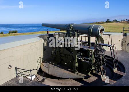 Gun fortifications at Fort Casey, Whidbey Island, Washington, strategically placed to defend the entrance to Puget Sound at turn of the 20th century Stock Photo