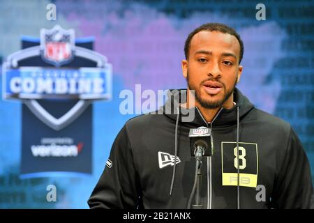 Boston College running back A J Dillon runs the 40-yard dash at the NFL  football scouting combine in Indianapolis, Friday, Feb. 28, 2020. (AP  Photo/Charlie Neibergall Stock Photo - Alamy