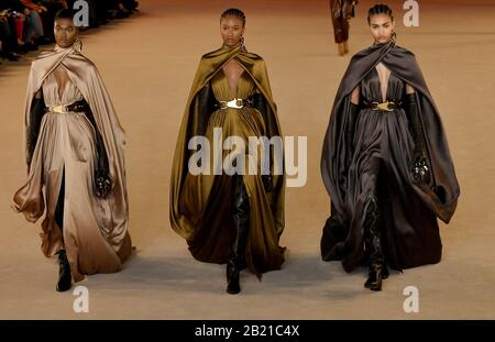 Paris, France. 28th Feb, 2020. Models present creations of Balmain's Fall/Winter 2020-2021 Ready-to-Wear collections during Paris Women's Fashion Week in Paris, France, Feb. 28, 2020. Credit: Piero Biasion/Xinhua/Alamy Live News Stock Photo