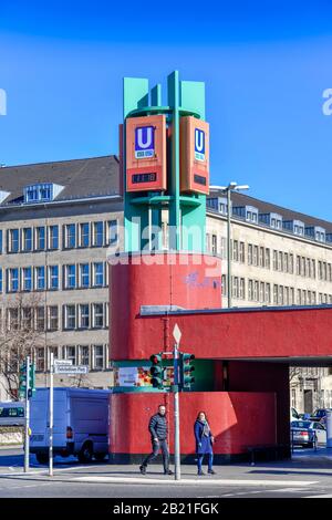 U-Bahnhof, Fehrbelliner Platz, Wilmersdorf, Berlin, Deutschland Stock Photo