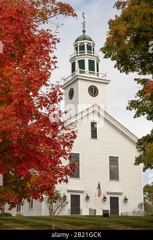 Oldest original meeting house in NH. Serves as both a meeting place and also a church. Used for community and civic activities. The frame was built fr Stock Photo