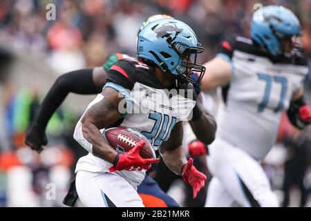 Dallas Renegades running back Cameron Artis-Payne (34) running with the ball during the first quarter of an XFL football game against the Seattle Dragons, Saturday, Feb. 22, 2020, in Seattle, Washington, USA. (Photo by IOS/ESPA-Images) Stock Photo