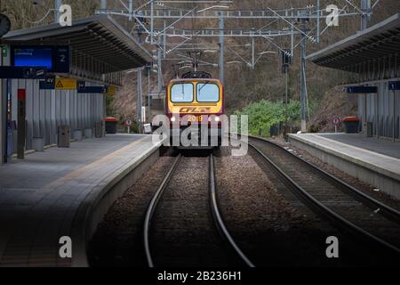 Luxemburg, Luxembourg. 29th Feb, 2020. A train of the Luxembourg Railway enters the station Pfaffenthal-Kirchberg. As of today, local public transport in Luxembourg is free of charge. Credit: Oliver Dietze/dpa/Alamy Live News Stock Photo