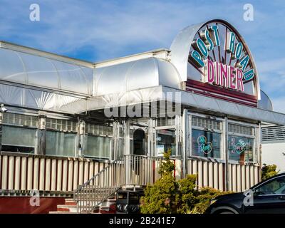 NORWALK, CONNECTICUT, USA - FEBRUARY 24, 2020: Exterior from vintage Post Road Diner with 50's 60's 70's style diner look. Stock Photo