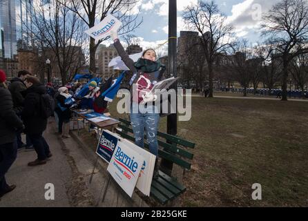 Boston, USA. 29th Feb, 2020.  U.S. presidential candidate Bernie Sanders.  Over 10,000 Sanders Supporters gather for his speech. Stock Photo