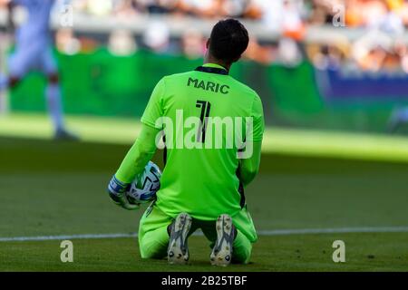 Houston, Texas, USA. 29th Feb, 2020. Houston Dynamo goalkeeper Marko Maric (1) hold the ball after Los Angeles Galaxy forward Cristian Pavon (10) scores during the first half at BBVA Stadium in Houston, Texas. Maria Lysaker/CSM/Alamy Live News Stock Photo