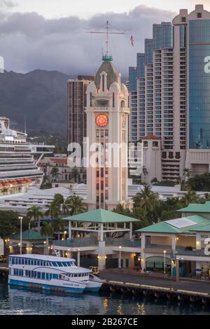 USA, Hawaii, Oahu, Honolulu, Port & Aloha tower Stock Photo