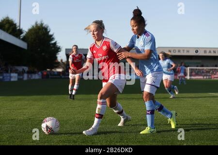 Beth Mead of Arsenal and Demi Stokes of Manchester City during Arsenal Women vs Manchester City Women, Barclays FA Women's Super League Football at Me Stock Photo