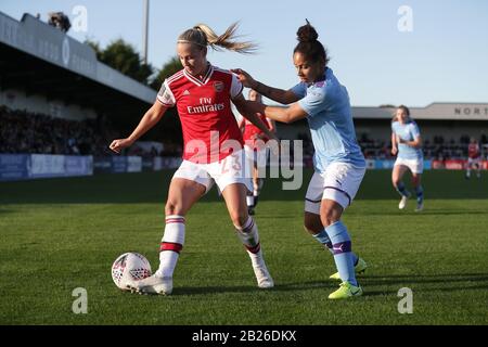 Beth Mead of Arsenal and Demi Stokes of Manchester City during Arsenal Women vs Manchester City Women, Barclays FA Women's Super League Football at Me Stock Photo