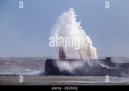 Newhaven, East Sussex, United Kingdom. Storm Jorge brings high winds and mountainous seas, to the south coast. Stock Photo