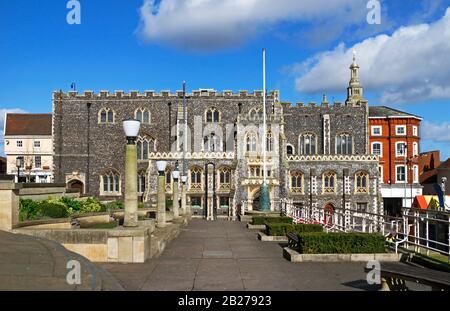 A view of the Guildhall from the Memorial Gardens in the centre of the City of Norwich, Norfolk, England, United Kingdom, Europe. Stock Photo