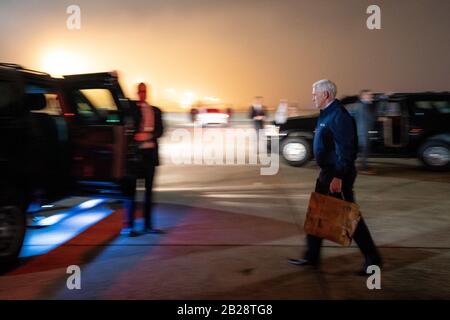 Lansing, United States Of America. 25th Feb, 2020. Vice President Mike Pence walks to the motorcade after disembarking Air Force Two at Joint Base Andrews, Md. Tuesday, Feb. 25, 2020, en route to the Vice PresidentÕs Residence in Washington, D.C People: Vice President Mike Pence Credit: Storms Media Group/Alamy Live News Stock Photo