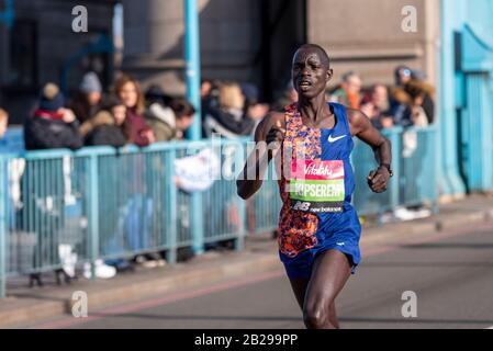 Marius Kipserem racing in the Vitality Big Half half marathon crossing