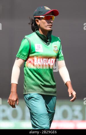 Junction Oval, Melbourne, Australia. 02nd Mar, 2020. ICC Womens T20 World Cup Game 17- Sri Lanka Women Playing Bangladesh Women-Bangladesh Captain Salma Khatun During the Game - Image Credit: brett keating/Alamy Live News Stock Photo