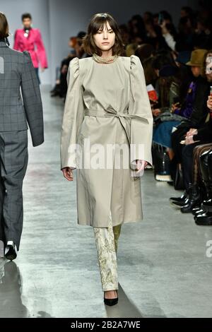 Paris, France. 28th Feb, 2020. Model walks on the runway at the Lutz Huelle fashion show during Fall/Winter 2020/2021 Fashion Week in Paris, France on Feb 28, 2020. (Photo by Jonas Gustavsson/Sipa USA) Credit: Sipa USA/Alamy Live News Stock Photo