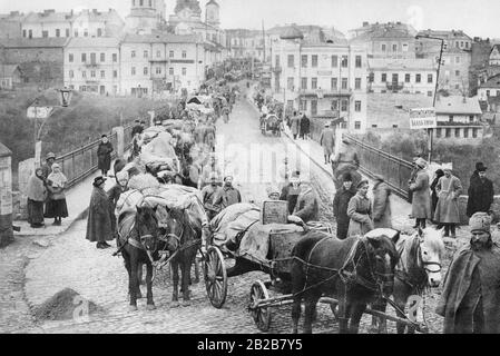 After Leon Trotsky's first refusal to ratify the dictated peace of Brest-Litovsk, which was to mark the end of the First World War, troops of the so-called Central Powers invaded the country. German-Austrian soldiers occupy Kamianets-Podilskyi, a western Ukrainian town, in order to force the signing of the peace treaty of Ukraine. Stock Photo