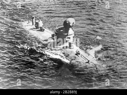 a-two-person-submarine-of-the-