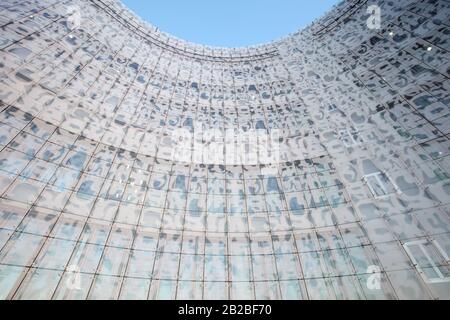 Structured glas facade of university library in Stock Photo