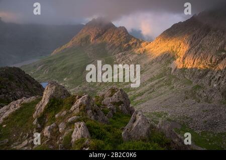 Tryfan, a 3000ft mountain in Snowdonia, North Wales, viewed from the Gribin Ridge, Glyderau. Stock Photo