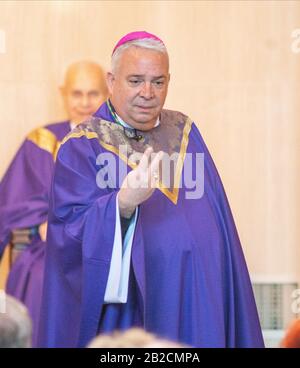 Newtown, United States. 01st Mar, 2020. Archbishop of Philadelphia, Archbishop Nelson Prez speaks to parishioners during the Archbishop's visit to celebrate the 10:30AM mass Sunday, March 01, 2020 at Saint Andrew Catholic Parish in Newtown, Pennsylvania. Credit: William Thomas Cain/Alamy Live News Stock Photo