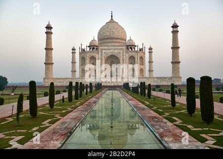 Taj Mahal in morning light, Agra, Uttar Pradesh, India Stock Photo