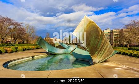 OREGON - Sprague Fountain on the Capitol Mall near the Legislative Building at the state capitol at Salem. Stock Photo