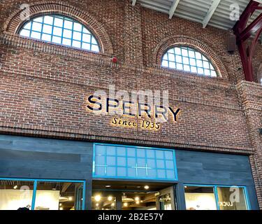 Orlando,FL/USA-2/13/20: A Sperry shoe store at an indoor mall.   Sperry Top-Sider is the original American brand of boat shoe designed in 1935 by Paul Stock Photo