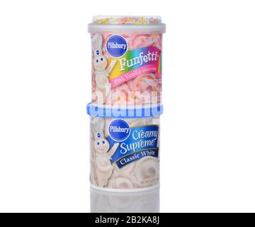 IRVINE, CA - January 05, 2014: Pillsbury Classic White and Funfetti Frostings. Pillsbury founded in 1872 by Charles Alfred Pillsbury, is now owned by Stock Photo