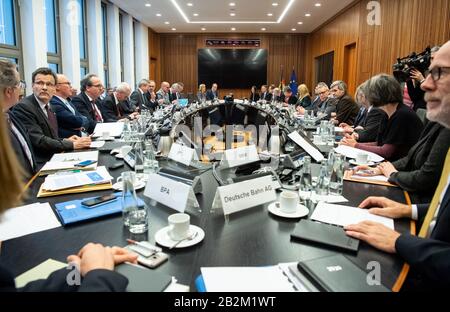 Berlin, Germany. 03rd Mar, 2020. The members of the joint crisis team of the Federal Ministry of the Interior, Homeland and Construction and the Federal Ministry of Health meet for their second meeting in the Federal Ministry of the Interior, Homeland and Construction. One topic will be the procurement and stockpiling of protective equipment such as breathing masks and special suits. They are currently in short supply worldwide due to the strong spread of the virus. Credit: Bernd von Jutrczenka/dpa/Alamy Live News Stock Photo