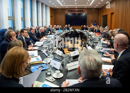 Berlin, Germany. 03rd Mar, 2020. The members of the joint crisis team of the Federal Ministry of the Interior, Homeland and Construction and the Federal Ministry of Health meet for their second meeting in the Federal Ministry of the Interior, Homeland and Construction. One topic will be the procurement and stockpiling of protective equipment such as breathing masks and special suits. They are currently in short supply worldwide due to the strong spread of the virus. Credit: Bernd von Jutrczenka/dpa/Alamy Live News Stock Photo