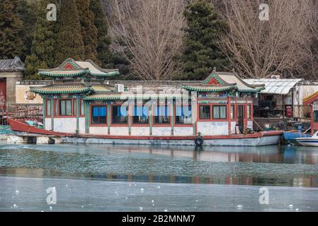 Traditional boats on Kunming Lake, central lake of Yiheyuan - Summer Palace, former imperial garden in Beijing, China Stock Photo