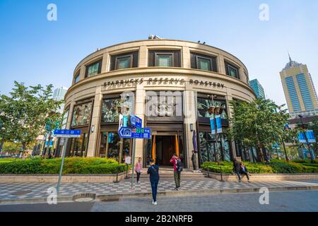 SHANGHAI, CHINA, OCTOBER 28: Starbucks Reserve Roastery, the worlds largest Starbucks in the Jing'an district on October 28, 2019 in Shanghai Stock Photo