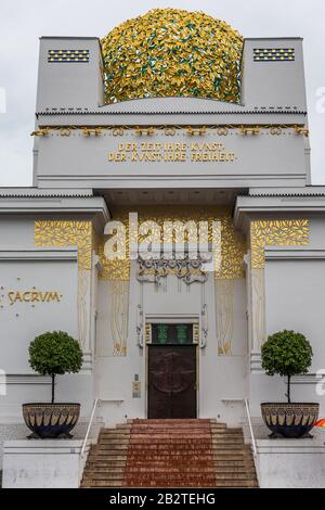 The Secession Building is an exhibition hall built in 1898 by Joseph Maria Olbrich as an architectural manifesto for the Vienna Secession Stock Photo