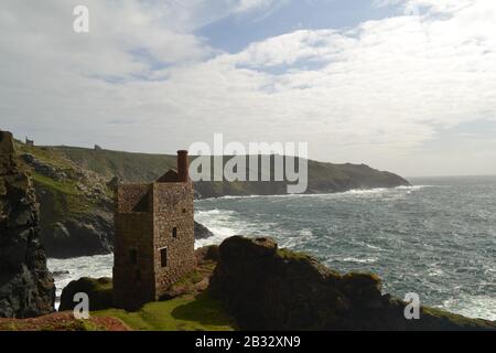 Cliffside Crowns Engine houses at Botallock, on the Atlantic coast Cornwall England Stock Photo