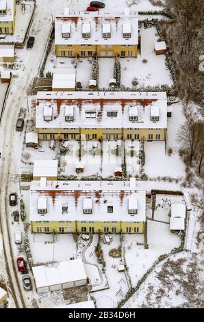 , houses-settlement Zum Kannenbach in Velbert, 18.01.2013, aerial view, Germany, North Rhine-Westphalia, Bergisches Land, Velbert Stock Photo