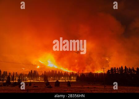 Night view of wildfires occurred in Esquel, Patagonia, Argentina on March 3 2020 Stock Photo