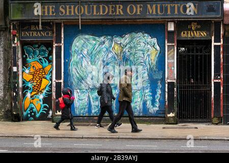 The Shoulder of Mutton is an abandoned pub in Swansea High Street in South Wales. Stock Photo