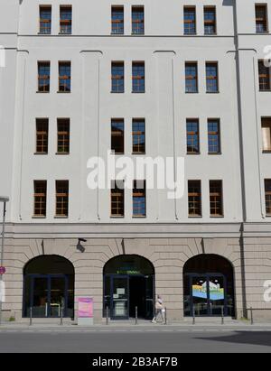 Bundesministerium für Umwelt, Naturschutz, Bau und Reaktorsicherheit, Stresemannstrasse, Mitte, Berlin, Deutschland Stock Photo