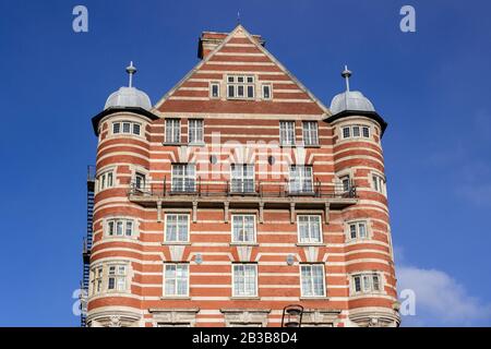 30 James Street Hotel, Albion House, Titanic Hotel, Liverpool. Designed by Richard Norman Shaw. Stock Photo