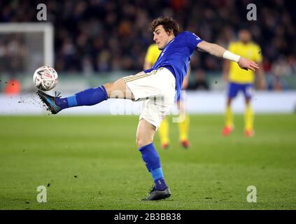 Leicester City's Caglar Soyuncu controls the ball during the FA Cup fifth round match at the King Power Stadium, Leicester. Stock Photo