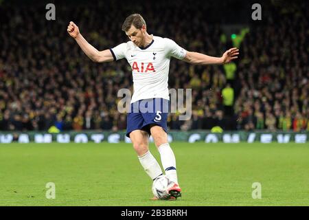 London, UK. 04th Mar, 2020. Jan Vertonghen of Tottenham Hotspur in action. The Emirates FA Cup, 5th round match, Tottenham Hotspur v Norwich City at The Tottenham Hotspur Stadium in London on Wednesday 4th March 2020. this image may only be used for Editorial purposes. Editorial use only, license required for commercial use. No use in betting, games or a single club/league/player publications. pic by Steffan Bowen/ Credit: Andrew Orchard sports photography/Alamy Live News Stock Photo